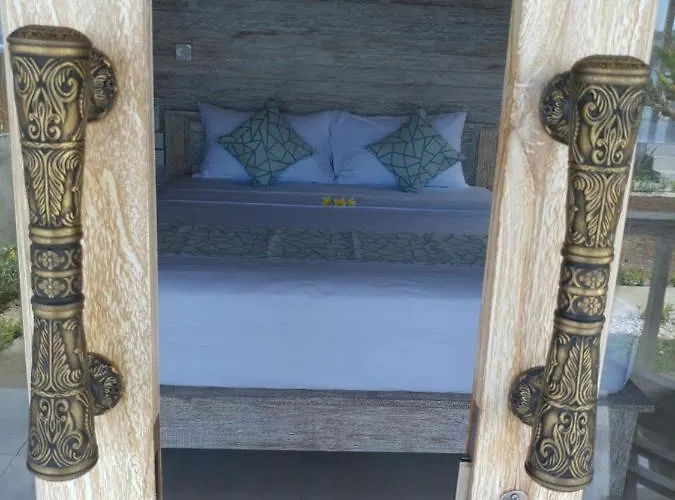 Lodge Lebaoh Nusa *