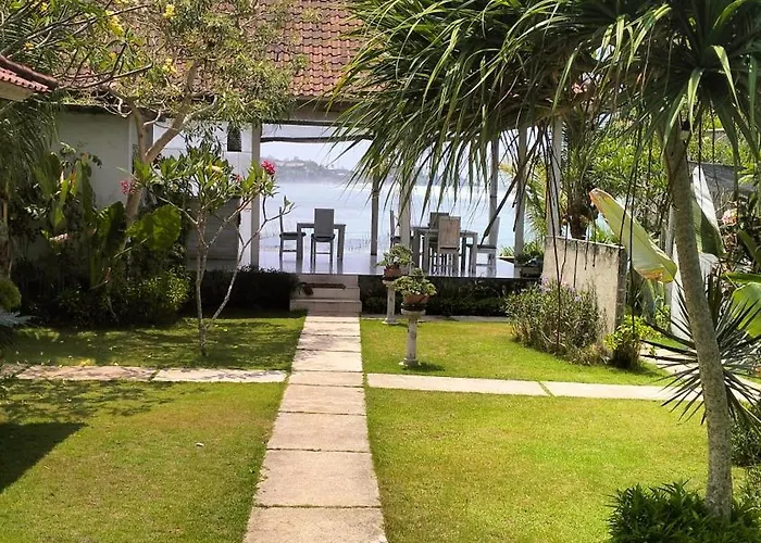 Lebaoh Nusa Lodge