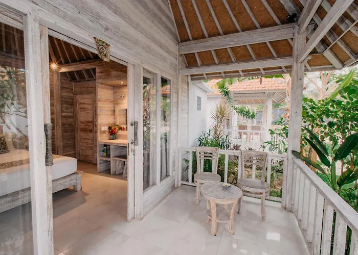 Lebaoh Nusa Lodge