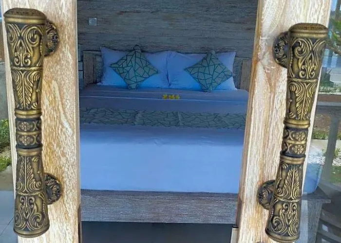 Lebaoh Nusa Lodge